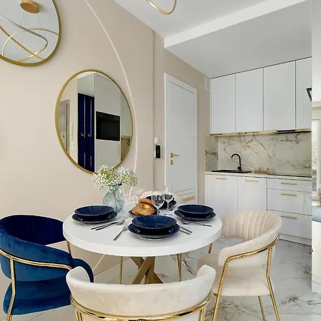 Comfortable 2-room Apartment, Indoor Pool Apartment *